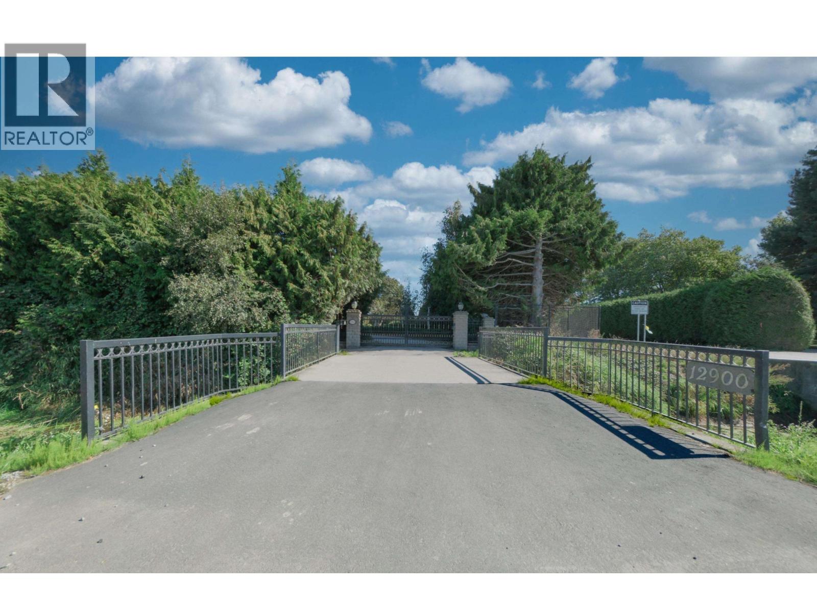 Listing photo — 12900 Gilbert Road, Richmond (MLS® R3074742)