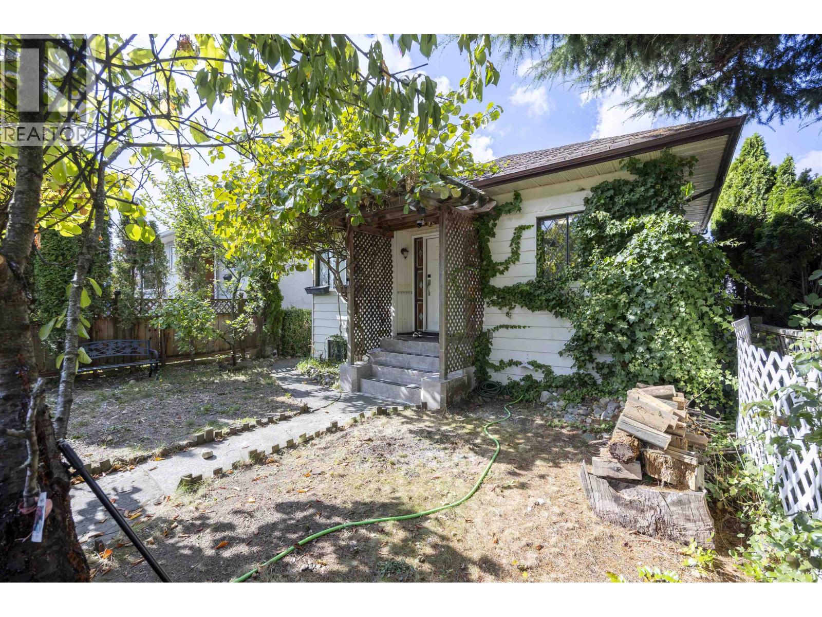 Listing photo — 4605 Rupert Street, Vancouver (MLS® R3169523)